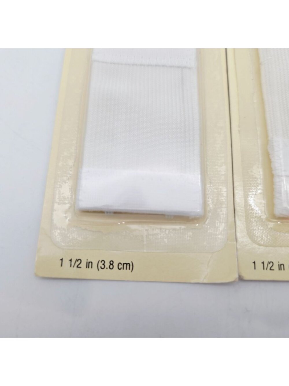 Dritz Bra-Back Extenders White 1.5 In & 1.25 In Soft Comfort Pack Of 3 - Picture 5 of 7